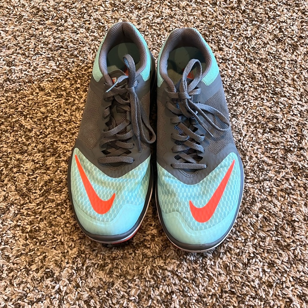 women’s nike shoes